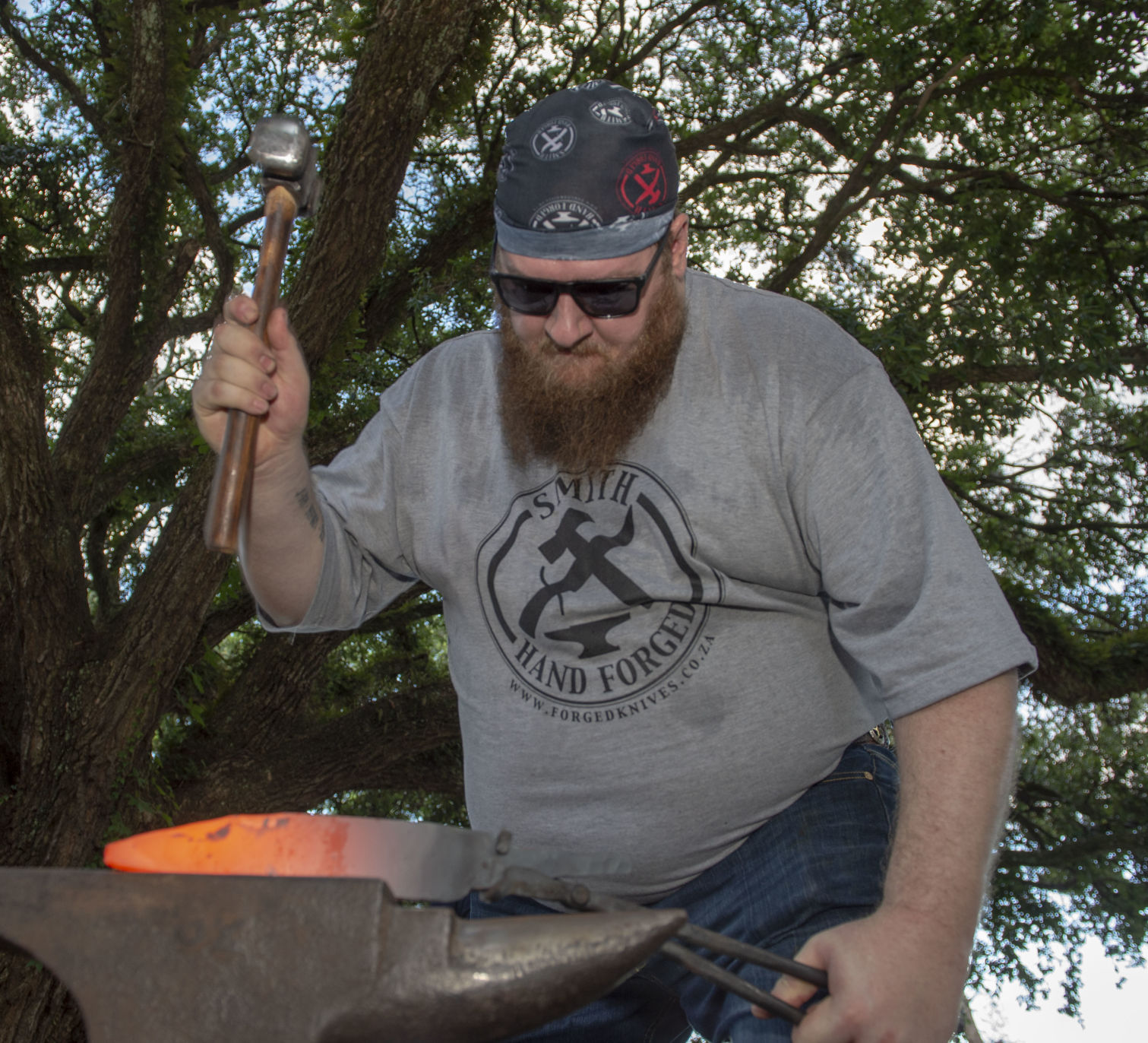 BR.knifemaking.009.JPG